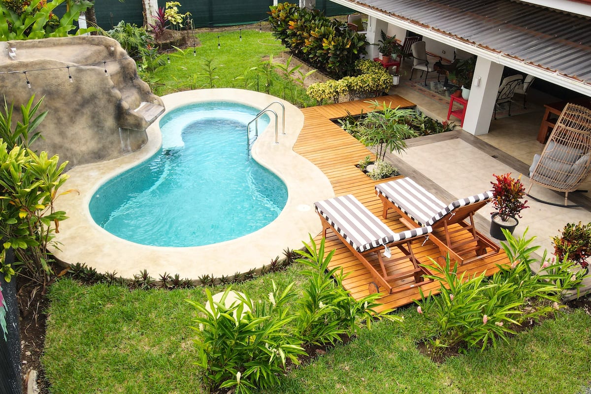 Aurora Serenity Home — Airbnb in La Fortuna